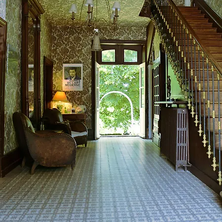 La Maison Du Pinier فندق مبيت وإفطار