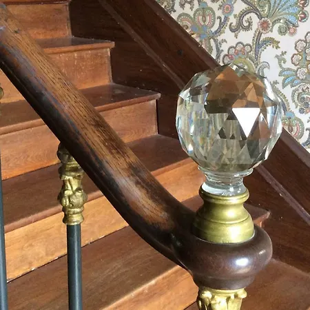 La Maison Du Pinier فندق مبيت وإفطار *