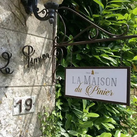 La Maison Du Pinier * Breuil-Barret